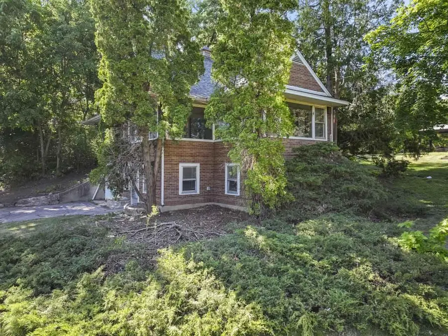 2810 Fischer DRIVE, Burlington, WI 53105 - #3