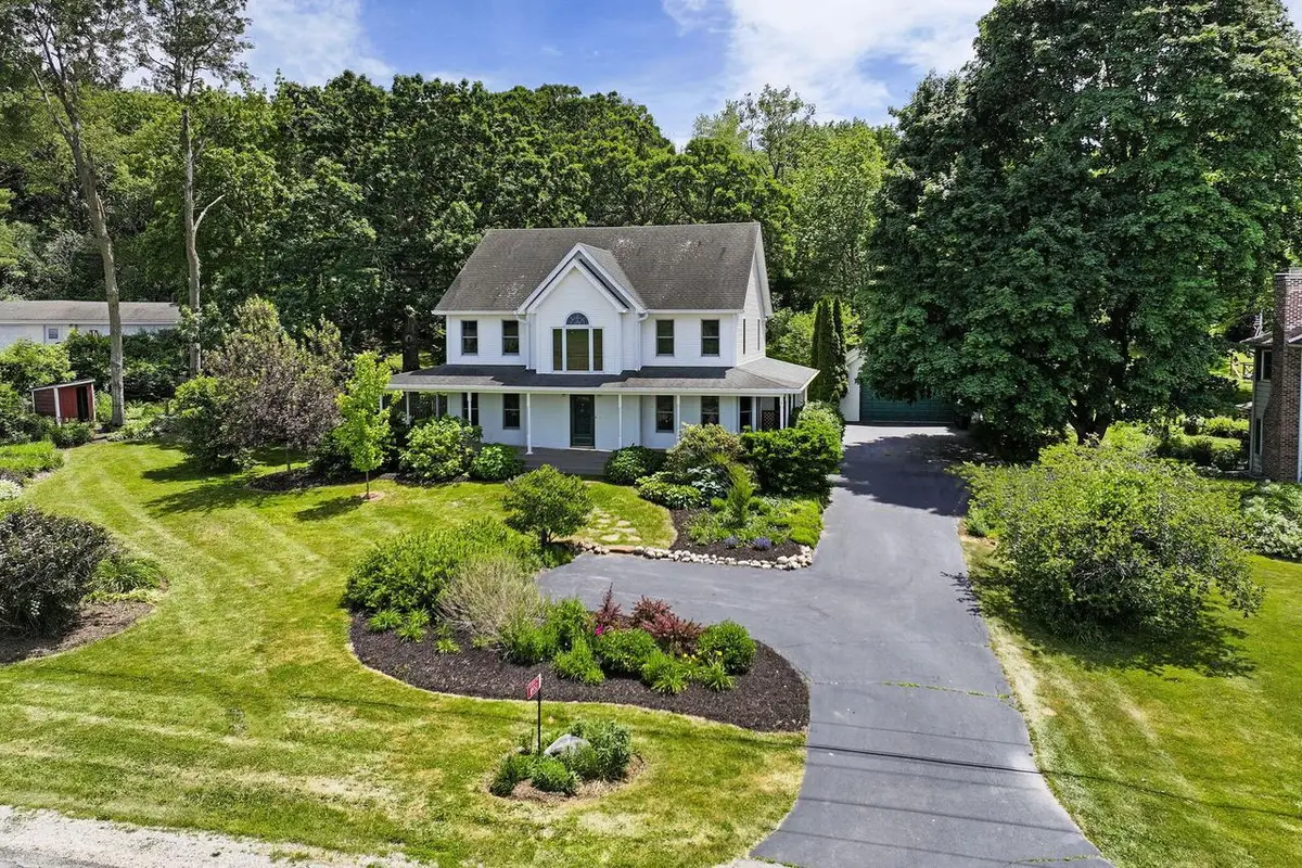 553 W Twin Lakes ROAD, Genoa City, WI 53128 - #1