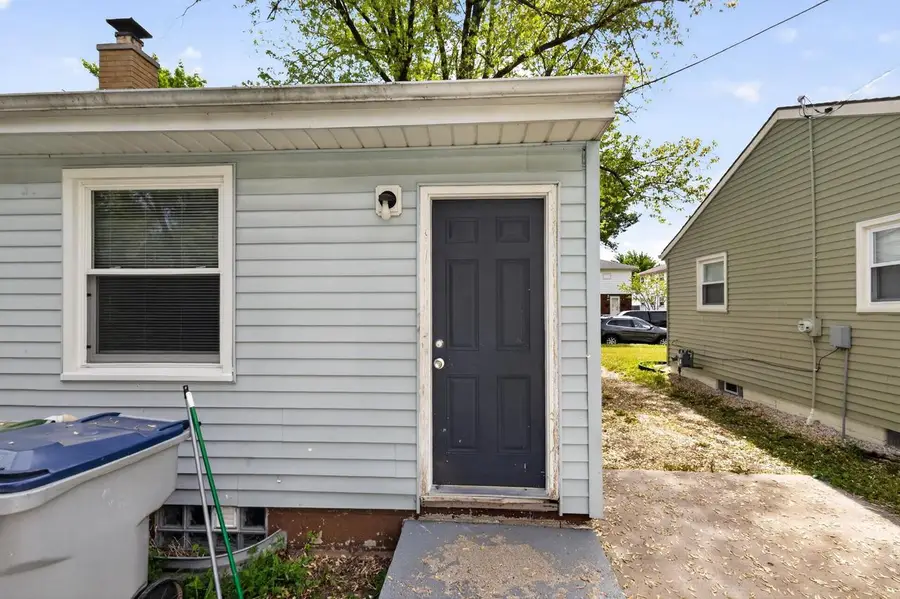 5849 N 62nd STREET, Milwaukee, WI 53218 - #3