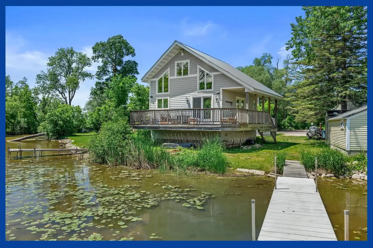 4886 Lakeview AVENUE, Hubertus, WI 53033 - #1