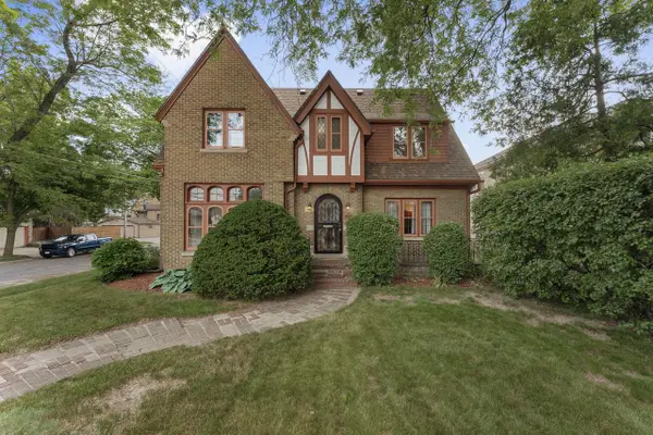 3303 N Sherman BOULEVARD, Milwaukee, WI 53216