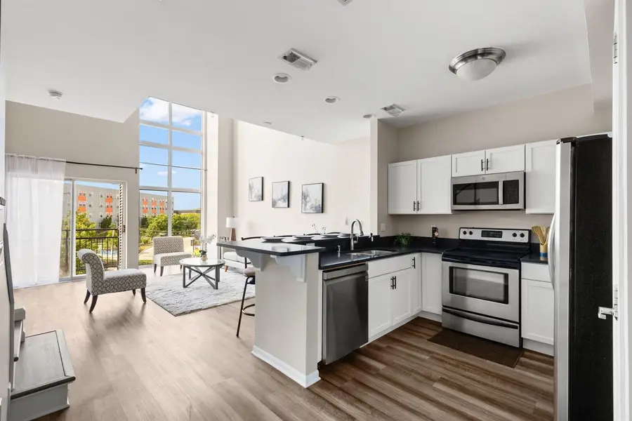 2121 S Kinnickinnic AVENUE #110, Milwaukee, WI 53207 - #2