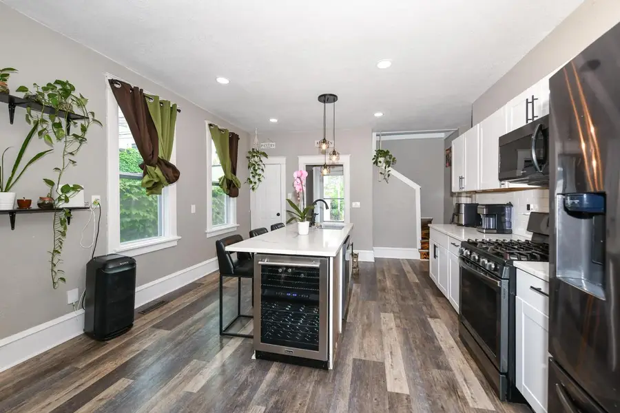 3069 S 9th PLACE, Milwaukee, WI 53215 - #3