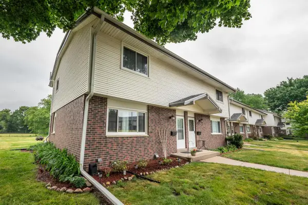 250 Morris STREET, Pewaukee, WI 53072