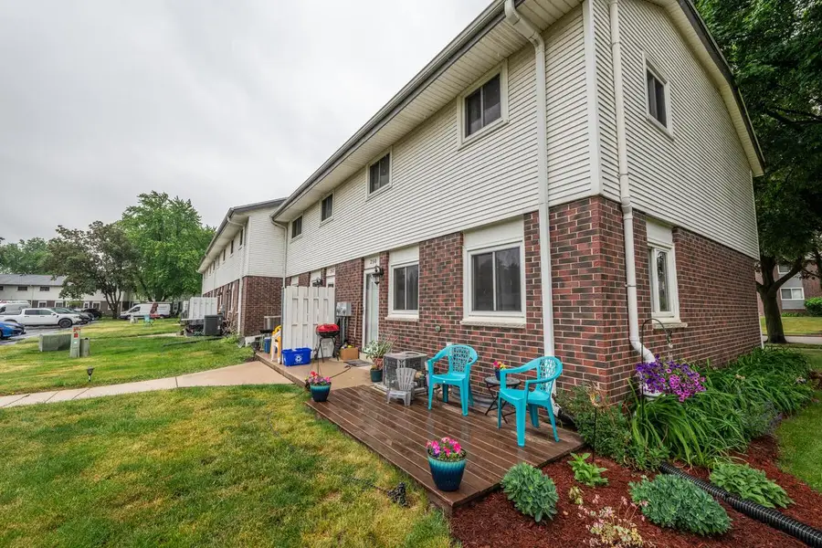 250 Morris STREET, Pewaukee, WI 53072 - #2