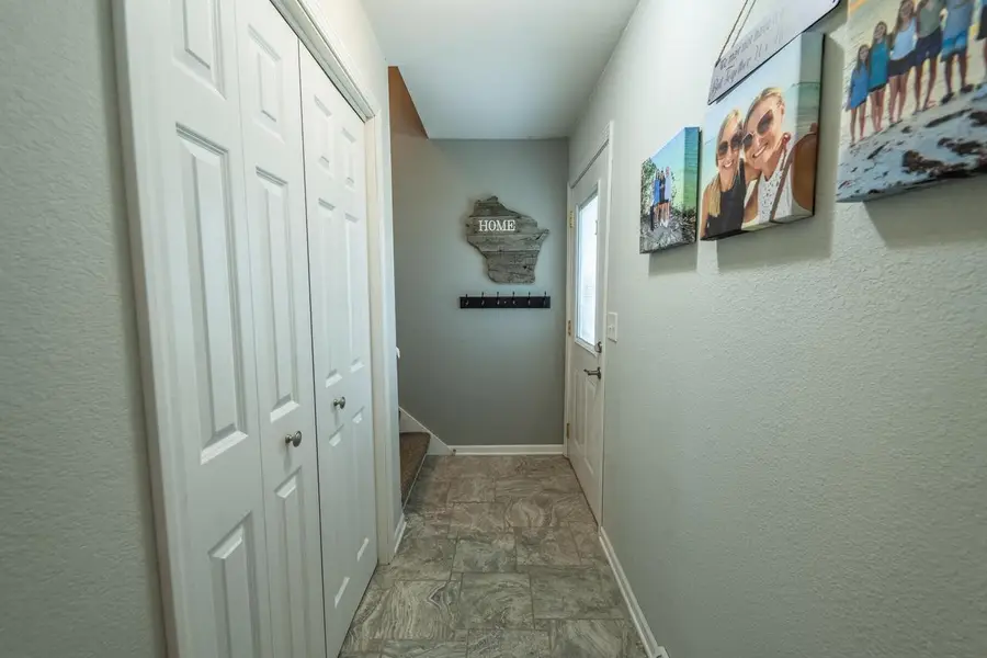 250 Morris STREET, Pewaukee, WI 53072 - #3