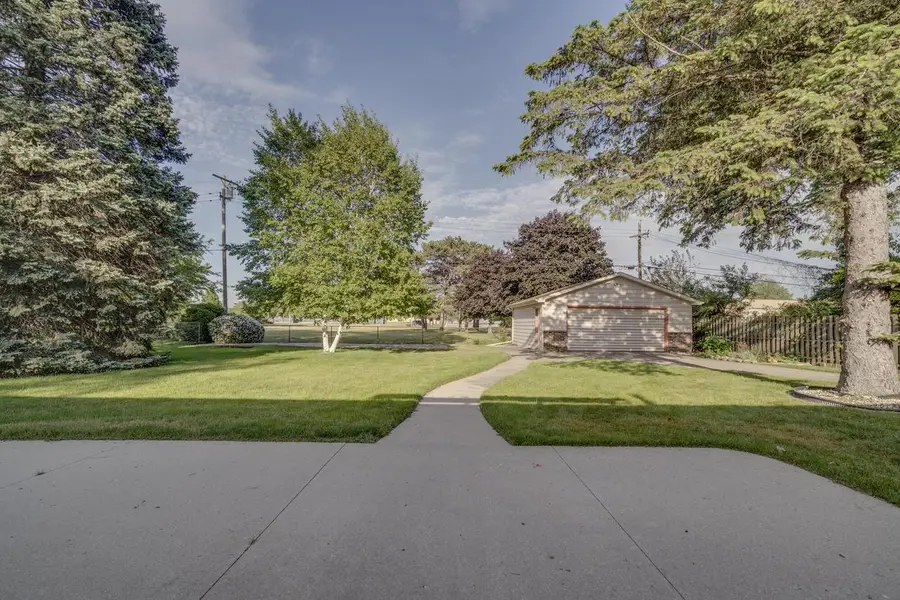 7833 5th AVENUE, Kenosha, WI 53143 - #3