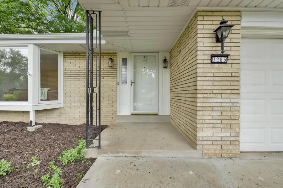 3285 Wetzel LANE, Brookfield, WI 53005 - #2