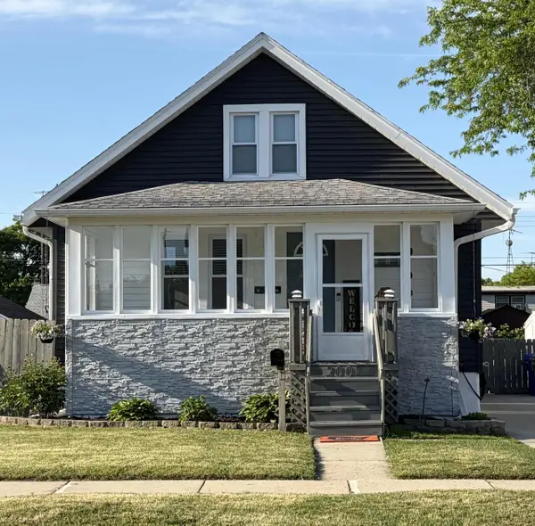 2007 27th STREET, Kenosha, WI 53140