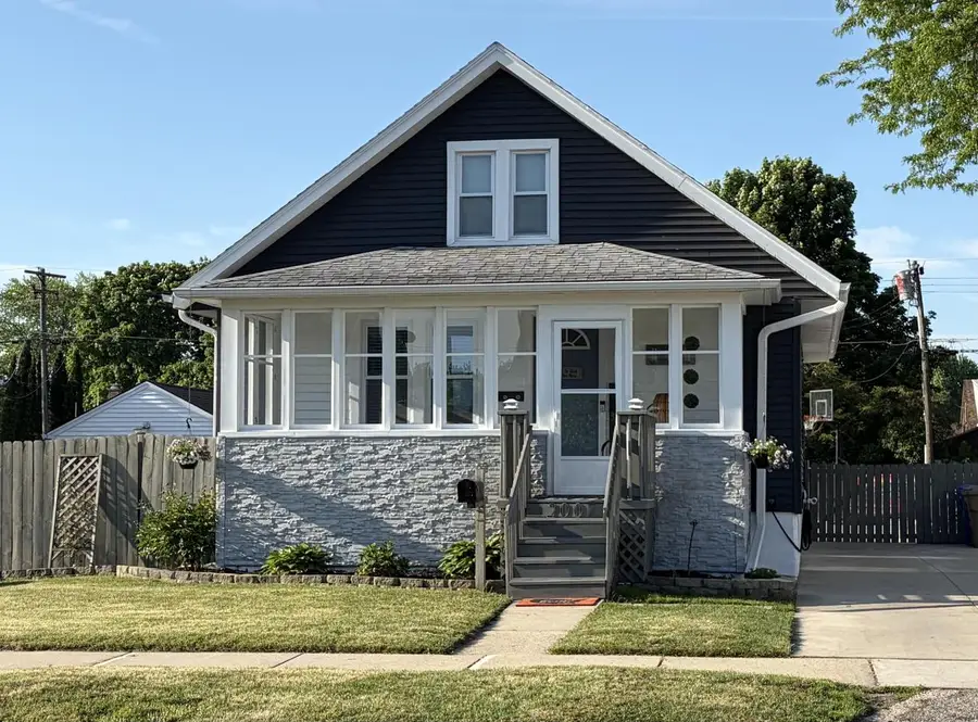 2007 27th STREET, Kenosha, WI 53140 - #2