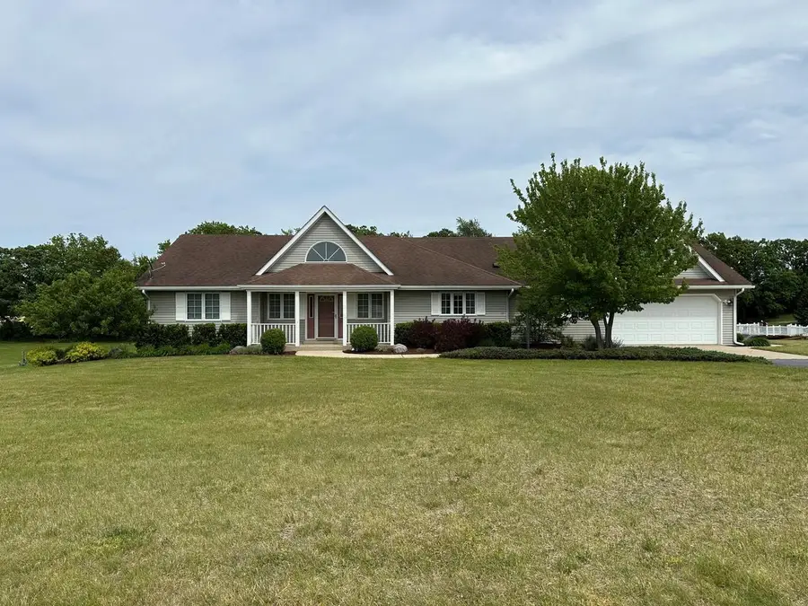 8651 Fieldstone COURT, Burlington, WI 53105 - #2