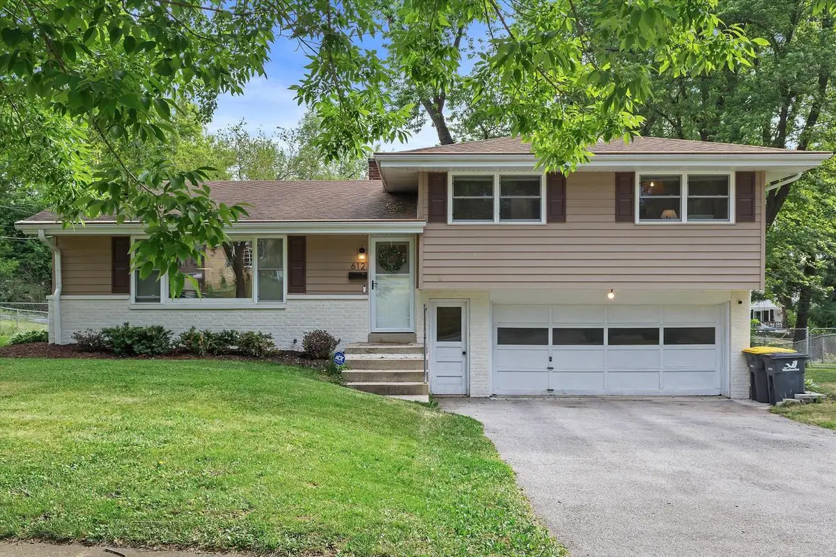612 Lee COURT, Waukesha, WI 53186 - #1
