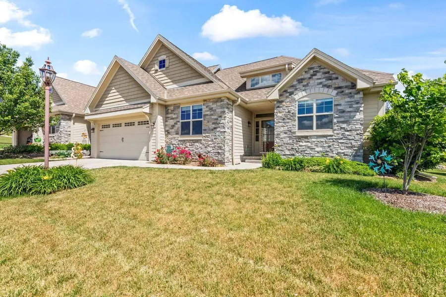 3506 Hawthorn Hill DRIVE, Waukesha, WI 53188 - #2