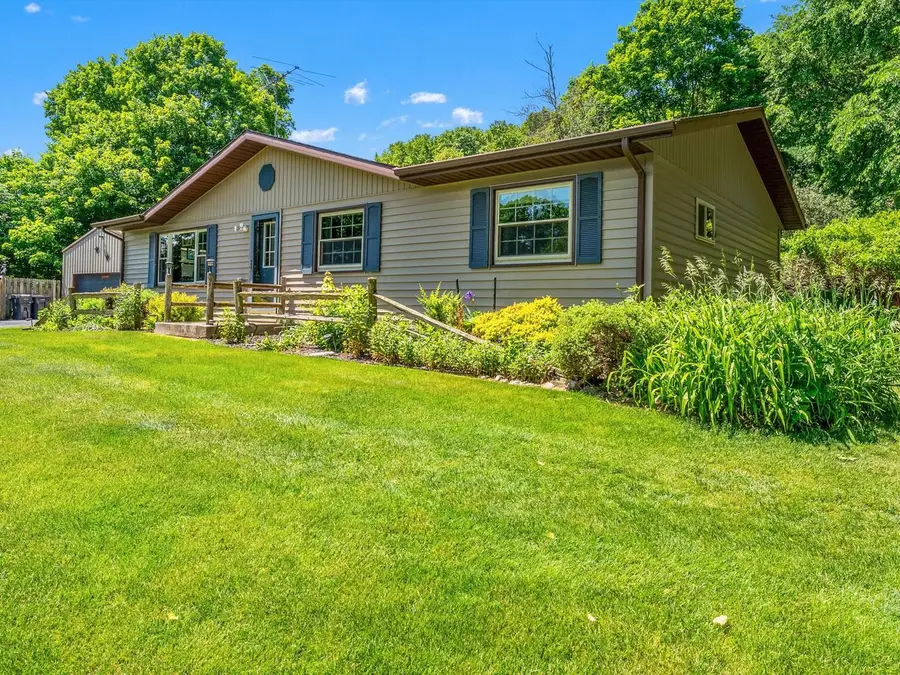 N6814 Sugarbush ROAD, Glenbeulah, WI 53023 - #3
