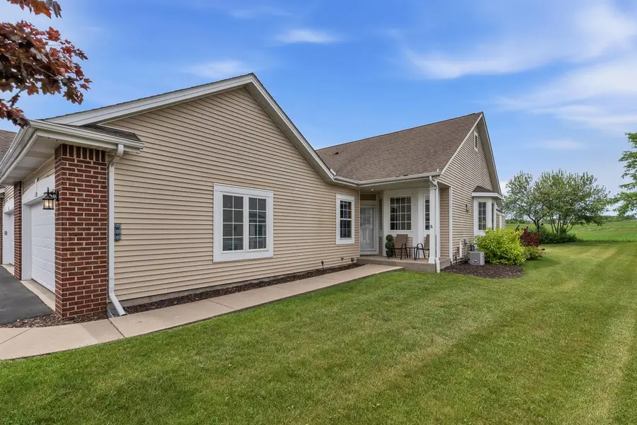 1063 Niagara LANE, Port Washington, WI 53074 - #3