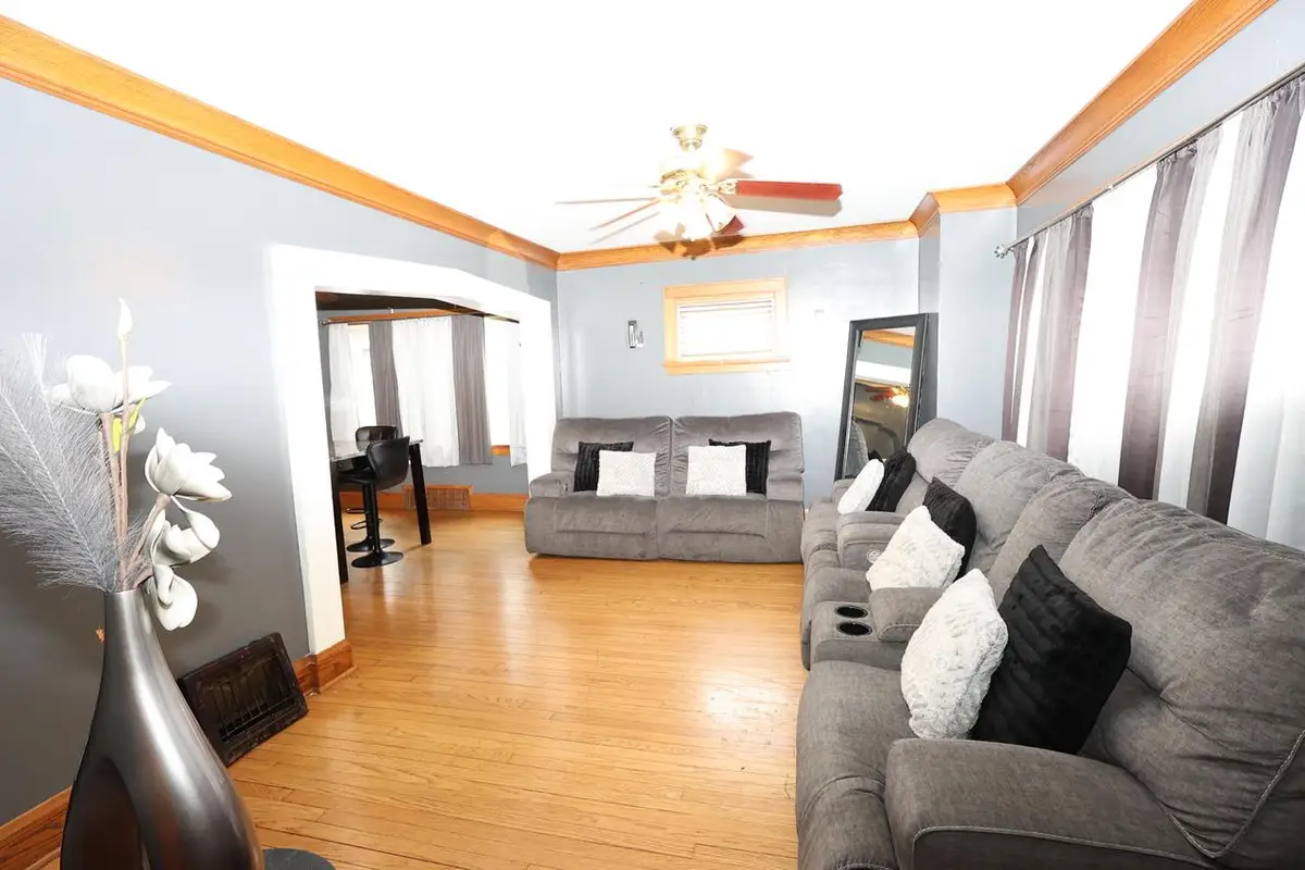 4064 N 24th STREET, Milwaukee, WI 53209 - #1