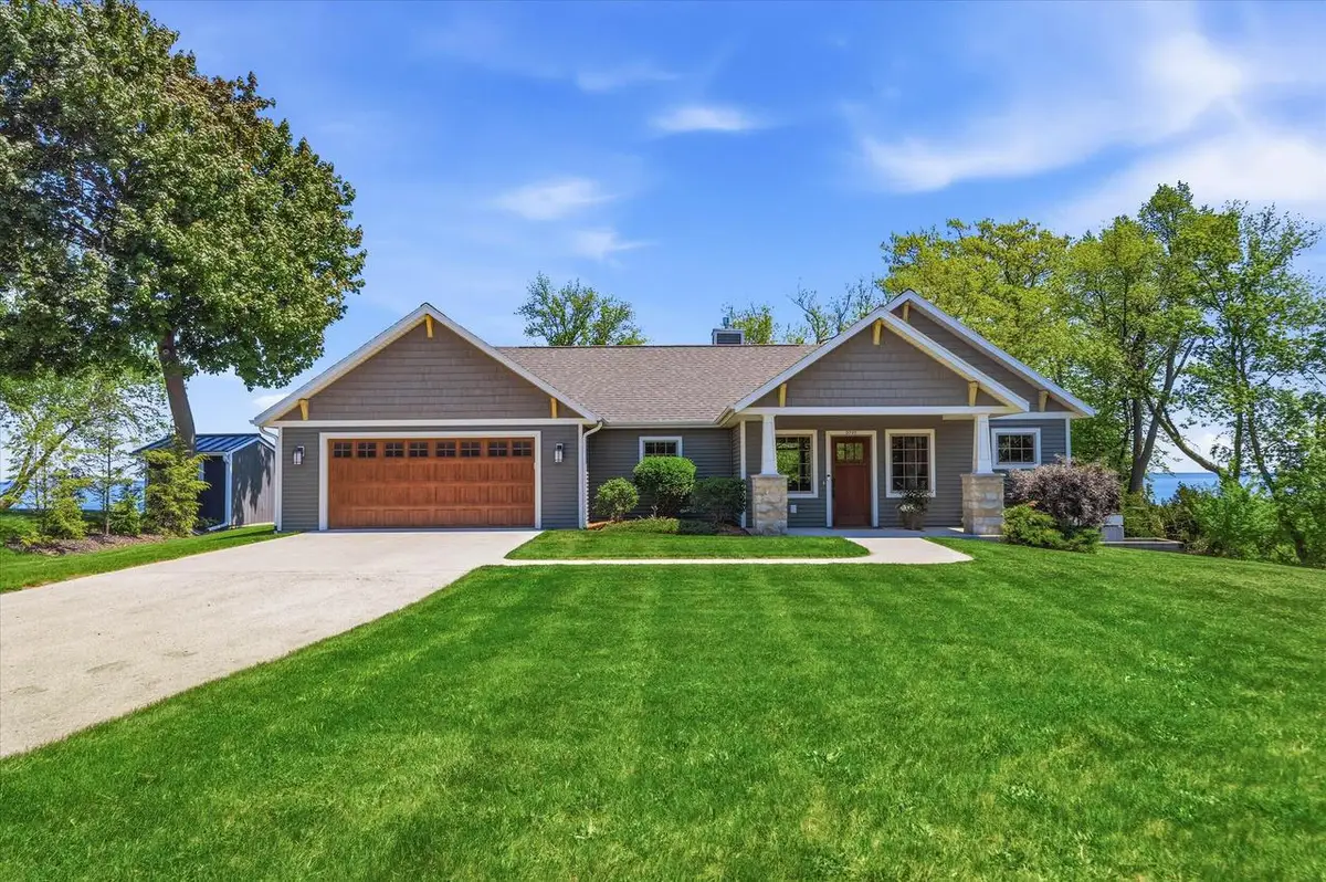 2727 Highland TERRACE, Sheboygan, WI 53083 - #1