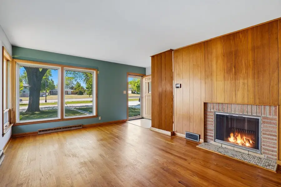 501 Nicholson AVENUE, South Milwaukee, WI 53172 - #3