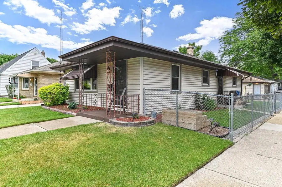 2223 Hayes AVENUE, Racine, WI 53405 - #2