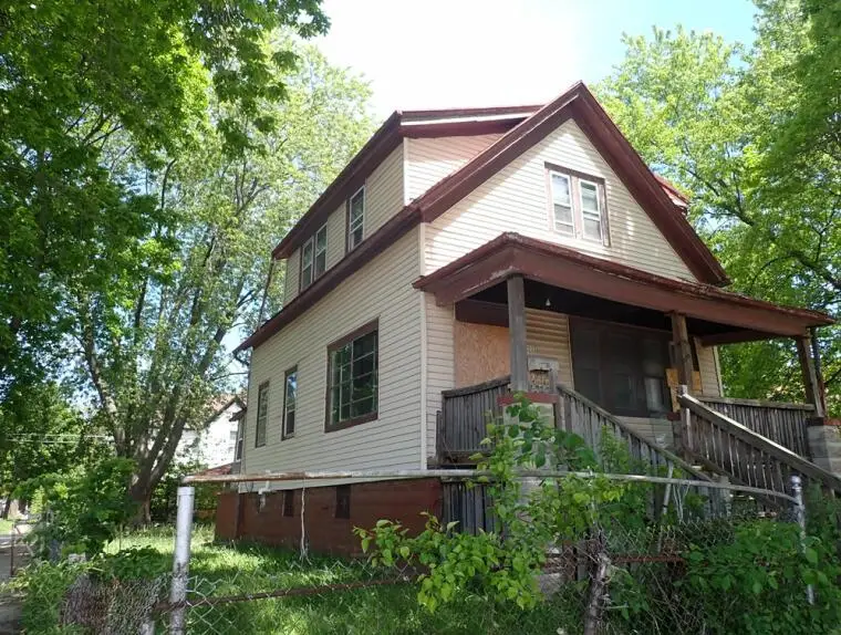 2532 W Lloyd STREET, Milwaukee, WI 53205 - #1