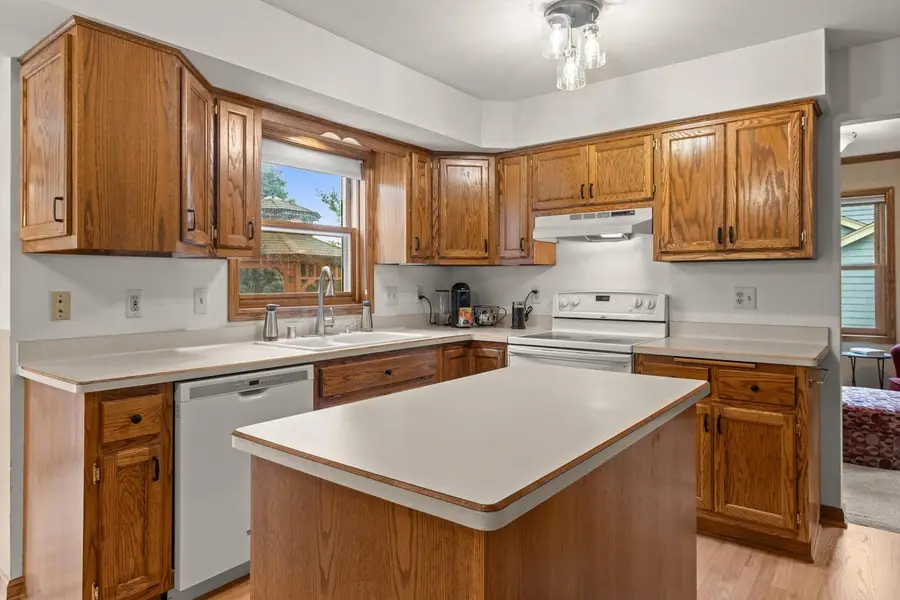 1211 Highpoint LANE, Waukesha, WI 53189 - #3