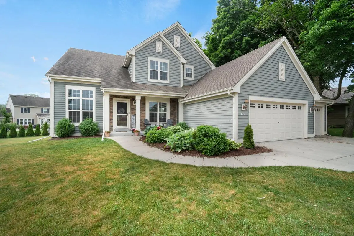 1721 Sagewood CIRCLE, West Bend, WI 53095 - #1