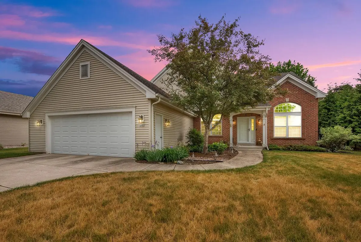 2905 Tanglewood DRIVE, Waukesha, WI 53189 - #1