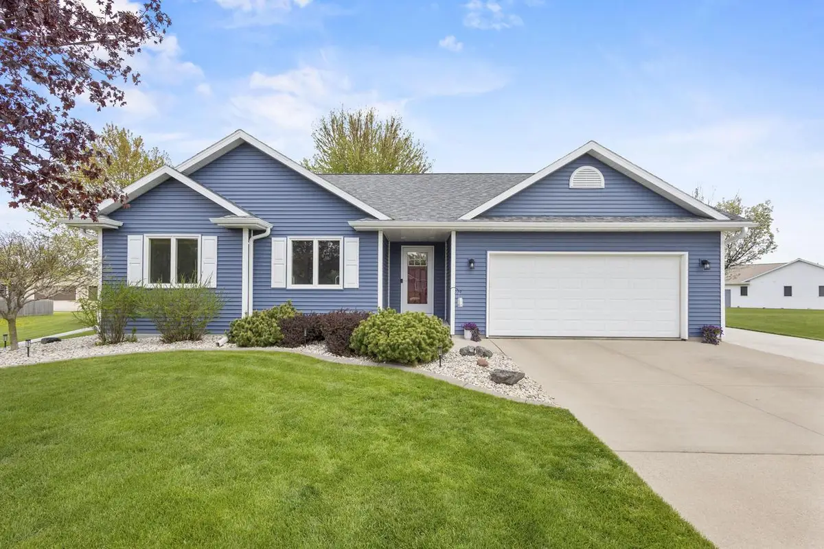 W6484 Brandon COURT, Greenville, WI 54942 - #1