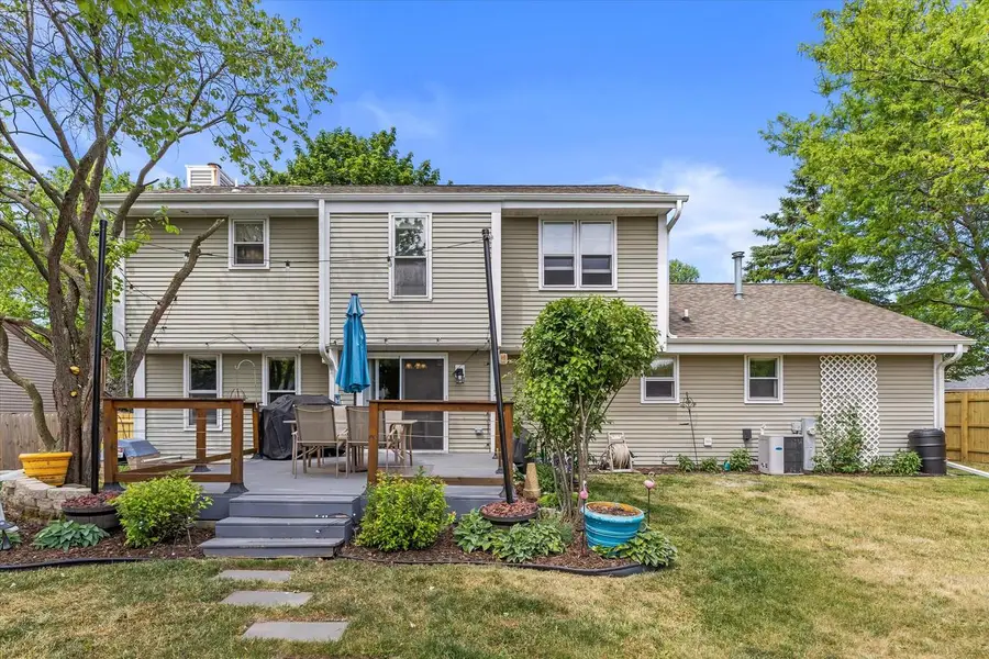 1923 Cliff-Alex COURT N, Waukesha, WI 53189 - #3