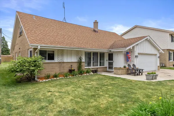 3732 S 75th STREET, Milwaukee, WI 53220