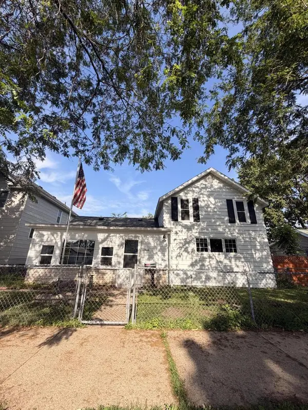 1633 Avon STREET, La Crosse, WI 54603