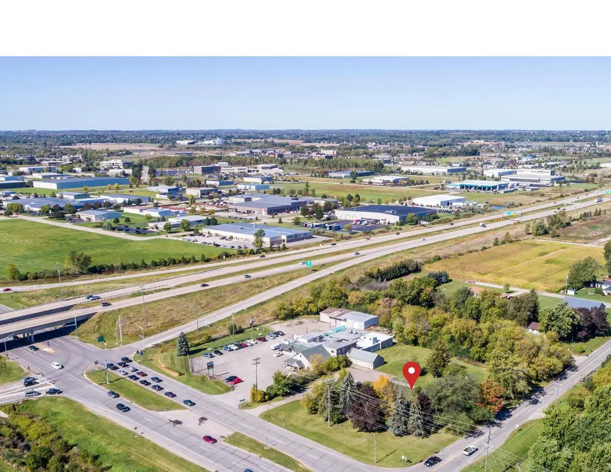 3236 E NORTHLAND AVENUE, Appleton, WI 54911 - #1
