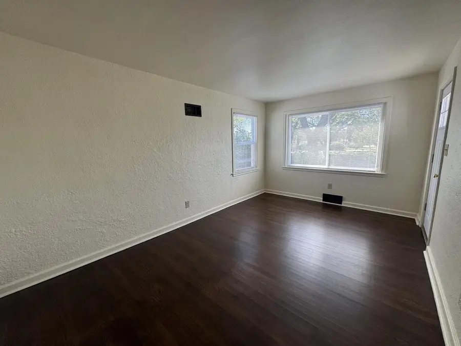 6634 W Carmen AVENUE, Milwaukee, WI 53218 - #2