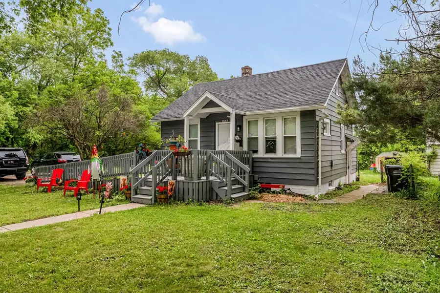 4406 S Nicholson AVENUE, Milwaukee, WI 53235 - #2