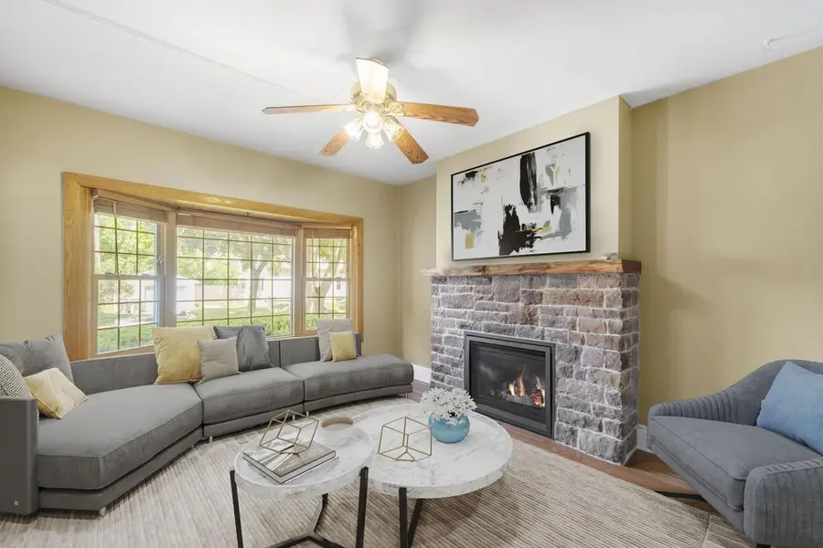 2410 S Lenox STREET, Milwaukee, WI 53207 - #3