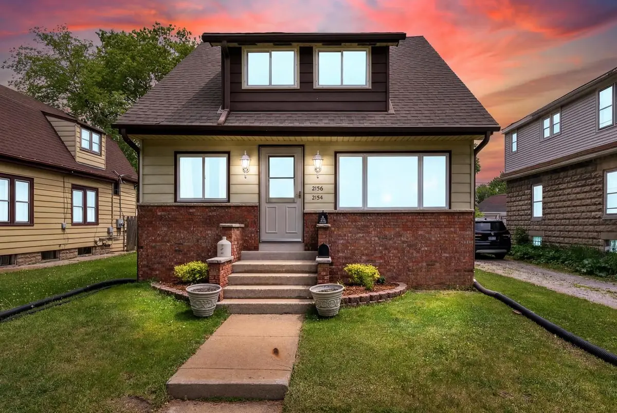 2154 S 69th STREET, West Allis, WI 53219 - #1