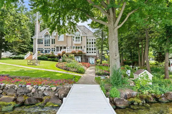 W2908 Walcowis DRIVE, Lake Geneva, WI 53147