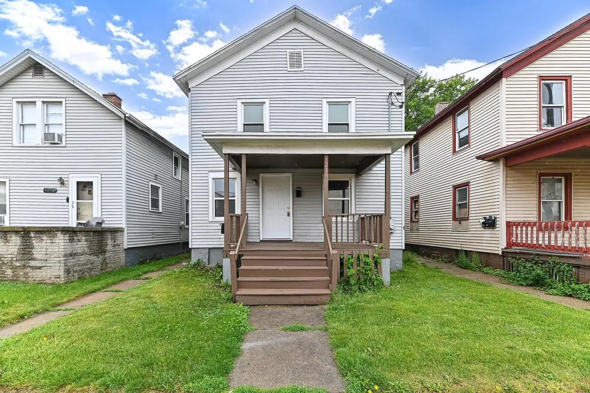 1218 N Memorial DRIVE, Racine, WI 53404 - #1