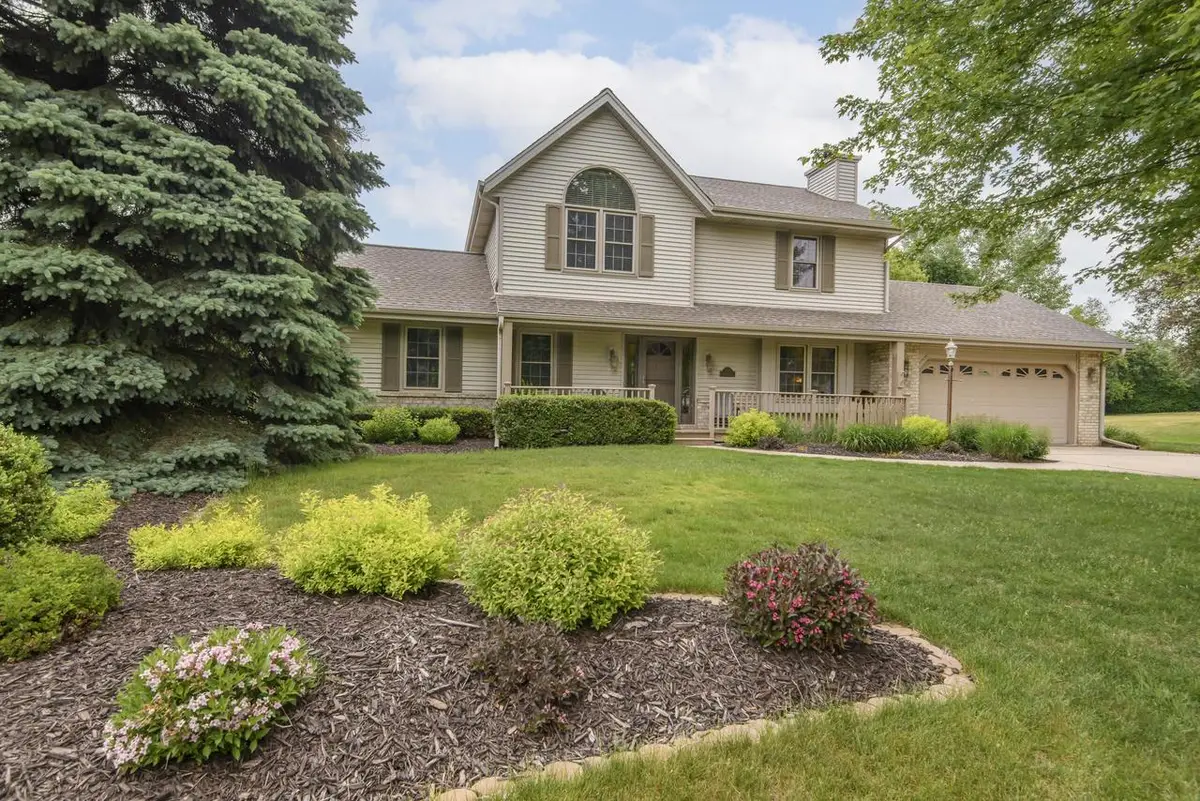 W160N10664 Fieldstone PASS, Germantown, WI 53022 - #1