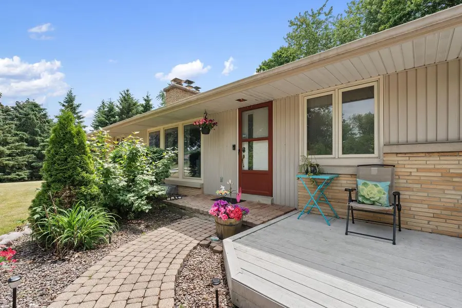 N76W14321 Lari Lou DRIVE, Menomonee Falls, WI 53051 - #2