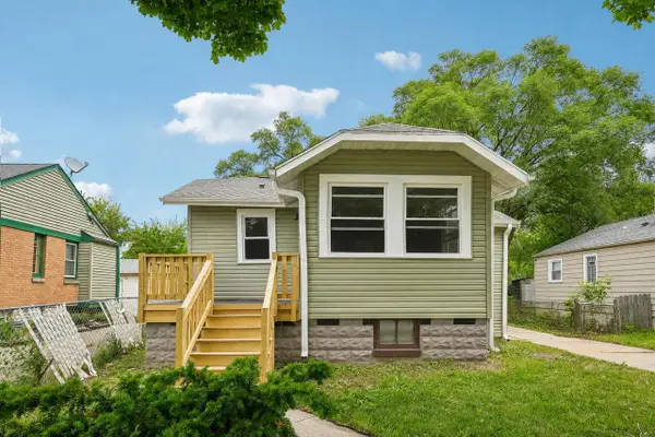 4758 N 49th STREET, Milwaukee, WI 53218