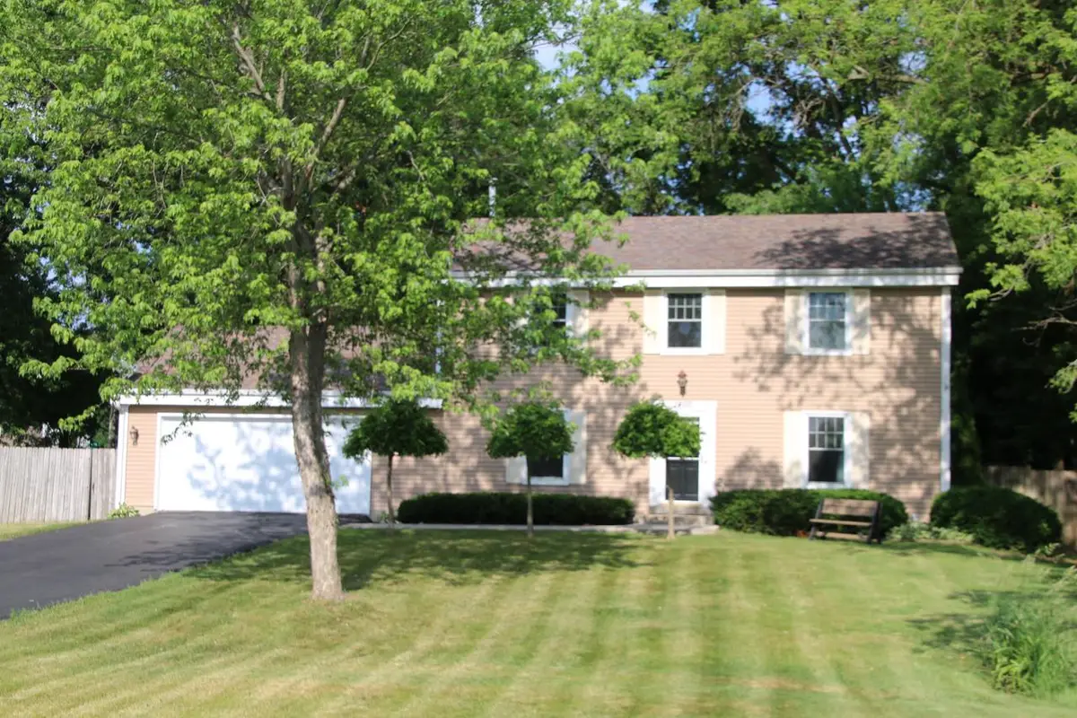 1400 S Ridgeway ROAD, New Berlin, WI 53146 - #1
