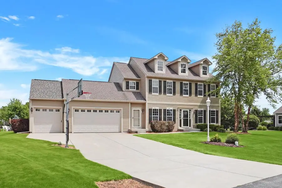 W348N5840 Snapdragon COURT, Oconomowoc, WI 53066 - #2