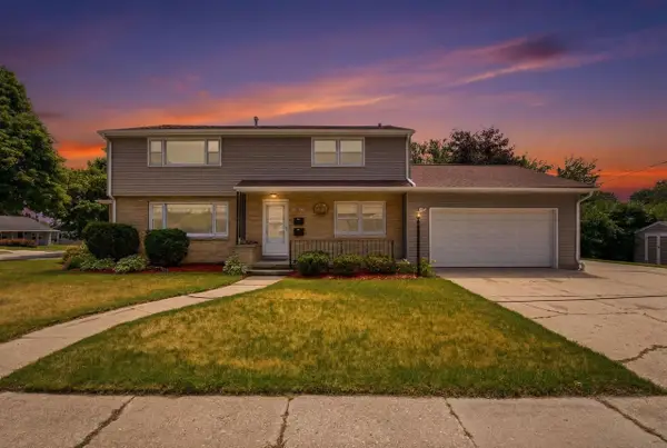 907 High STREET #907A, West Bend, WI 53090