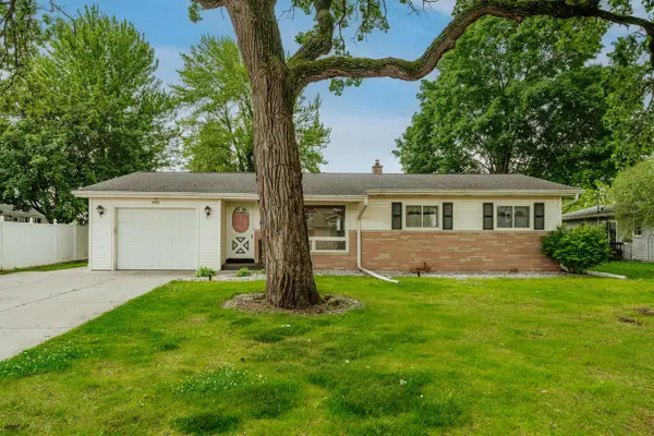 2715 Hilltop COURT, East Troy, WI 53120