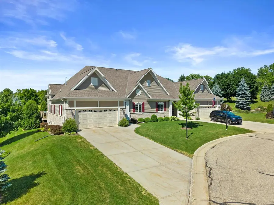 2406 Deercrest COURT, Waukesha, WI 53188 - #2