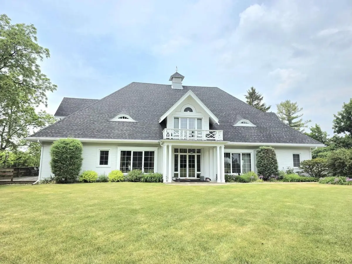 711 Giddings AVENUE, Sheboygan Falls, WI 53085 - #1