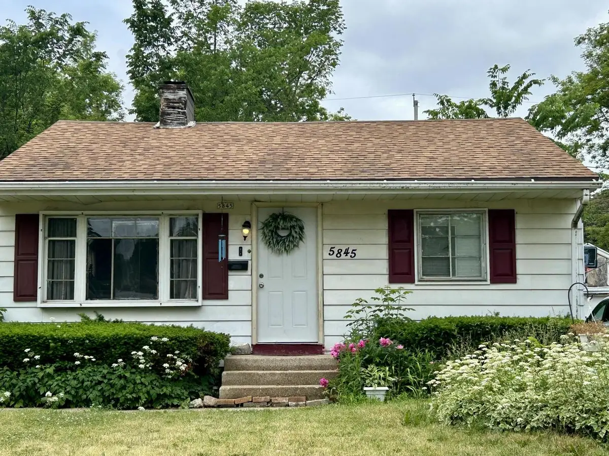 5845 N 35th STREET, Milwaukee, WI 53209 - #1