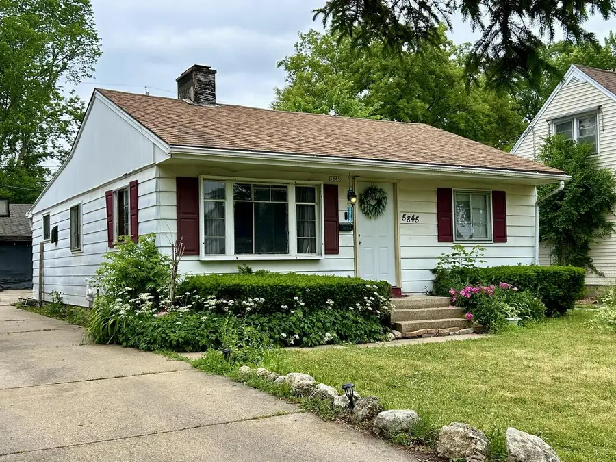 5845 N 35th STREET, Milwaukee, WI 53209 - #3