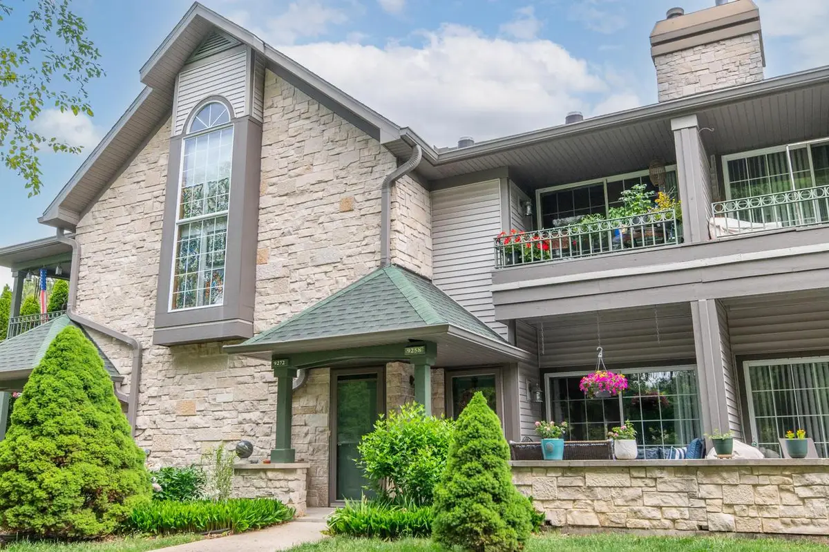 9258 W Kelly PLACE, Hales Corners, WI 53130 - #1